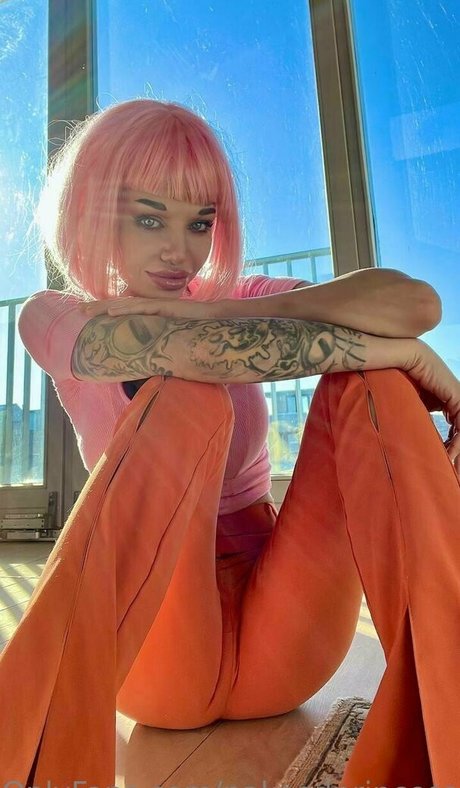 nakeedprincesss modèle artistique collection