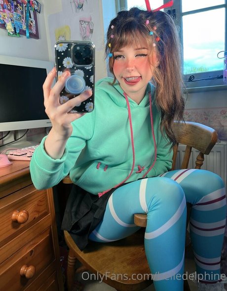 Belle Delphine star du porno sexy img