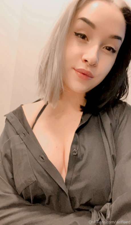 aelflaed modèle nu photo