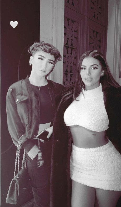 adolescente blonde onlyfans pornographique xxx des photos