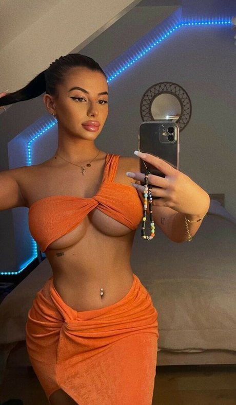 LouMrcsl actrice libre image