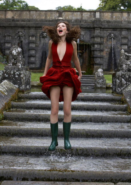 Anna Friel modèle magnifique image