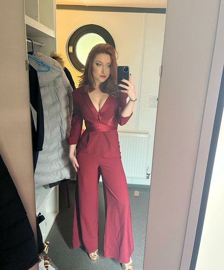 Eva O Hara beau modèle galerie