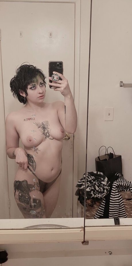 Gremlinbxtch actrice de sexe photos