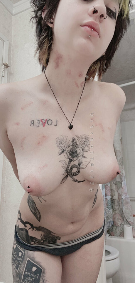 Gremlinbxtch joli modèle image