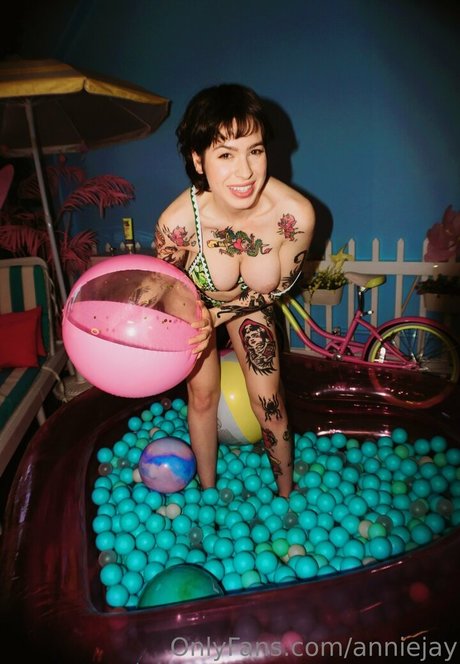 pawg blonde uniquementfans top jolie des photos