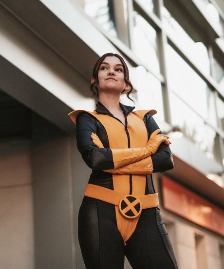 Mina Kess art de star du porno galerie