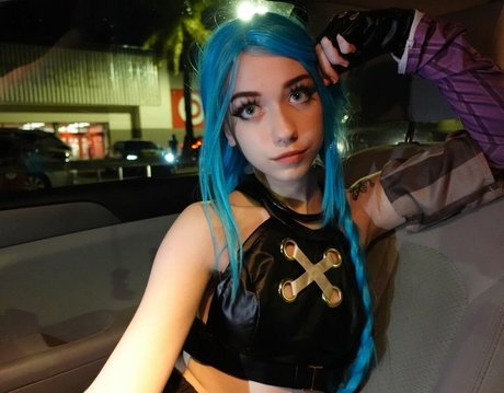 Iluvmeww modèle xxx des photos