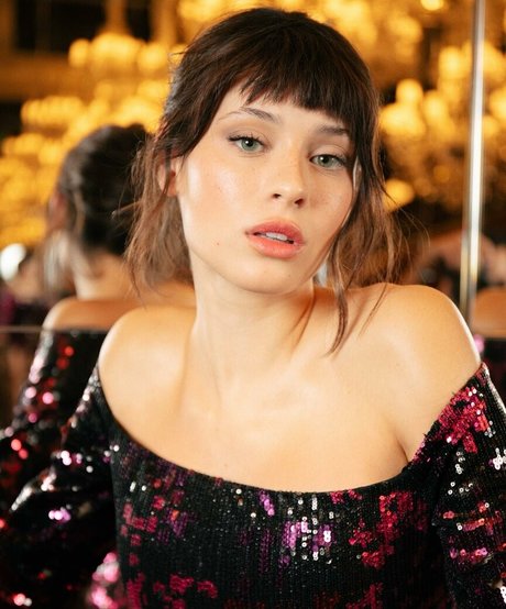 Daniela Melchior star du porno gratuite photo