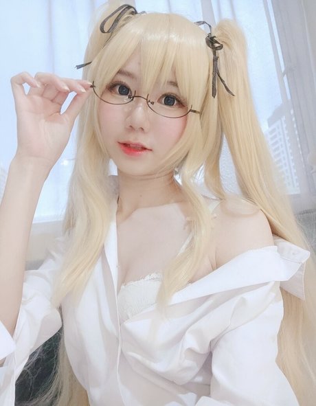 Sally Dorasnow modèle artistique archive