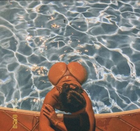 Ana Maciel star du porno gratuite des photos