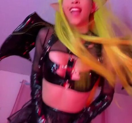 Magic Phyra star du porno sexy collection