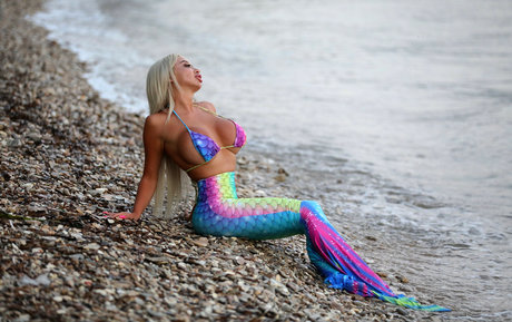 Lea Keler actrice érotique des photos