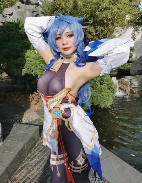 belle ladyboy onlyfans nu érotique image