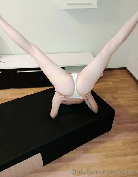 Annika Kuklase nus de stars du porno galeries