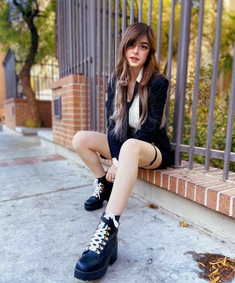 Aruuu star du porno chaud des photos