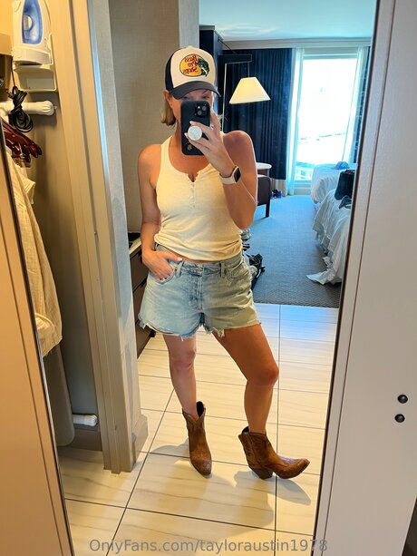 Tayloraustin1978 actrice libre galerie