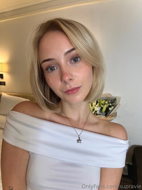 Supravie modèle joli img