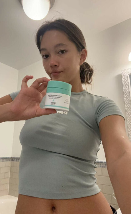 Lilychee star du porno sexy img