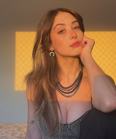 Ananda Morais sexe star du porno photos