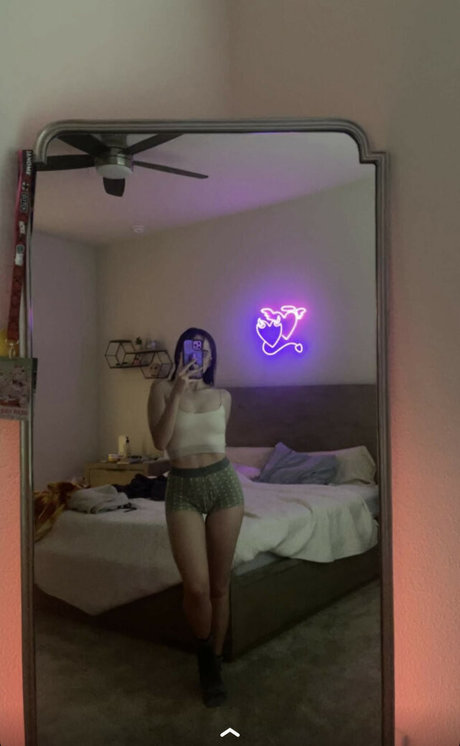 Catlyn Crespo actrice porno archive