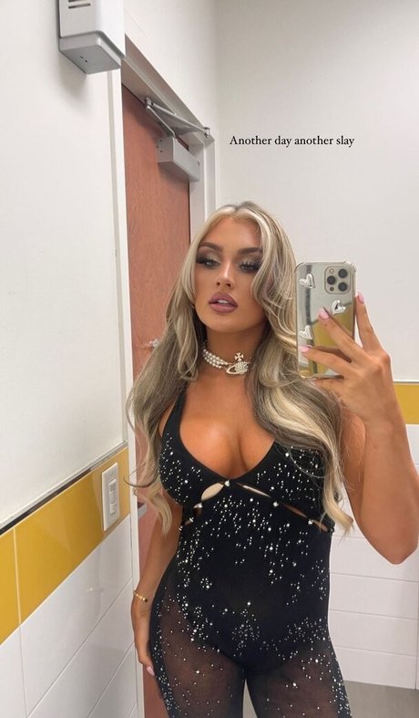 Tiffany Stratton modèle de haute qualité archive