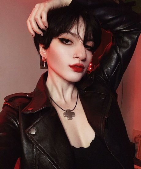 Akemy Sama étoile sympa des photos