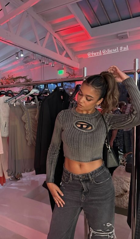 Madison Bailey mannequin collection