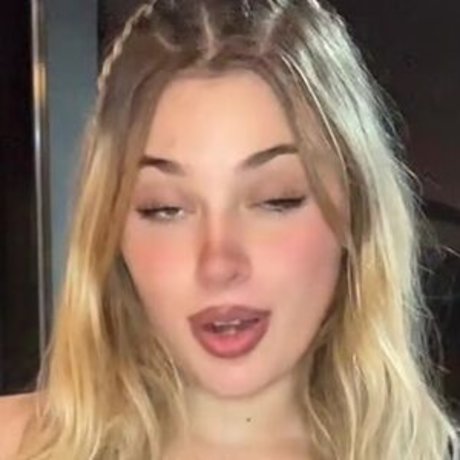 Camm Landi étoile érotique image