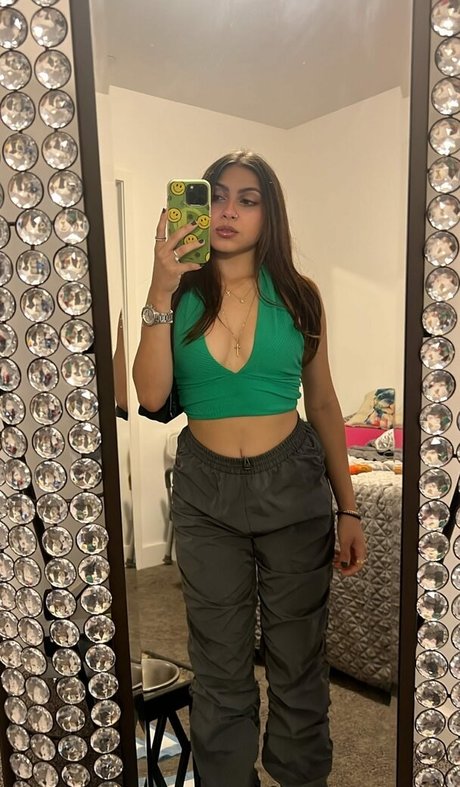 Alondra Delgado nus star du porno collection