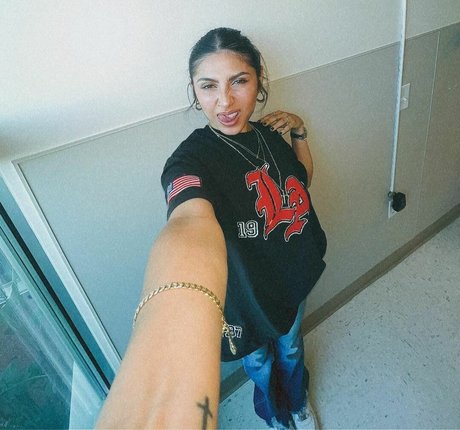 Alondra Delgado joli modèle galeries