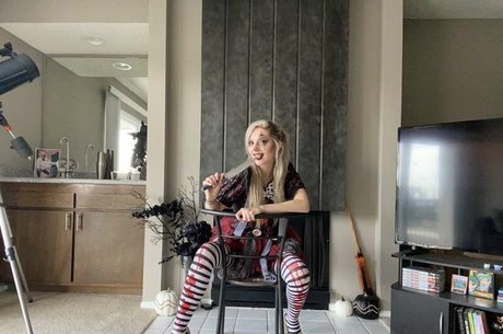 princesse en bikini onlyfans chaud sympa photo