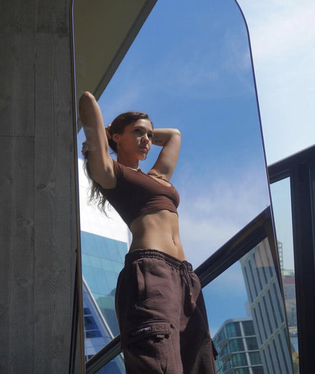 ébène maigre onlyfans meilleur pornographique images