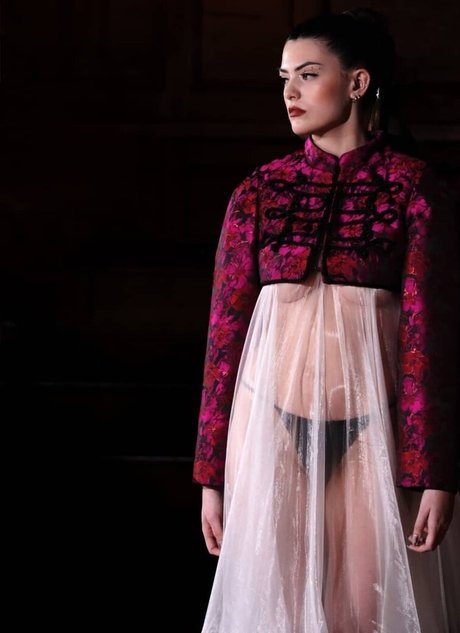 Olivia Forsbrook art star du porno des photos