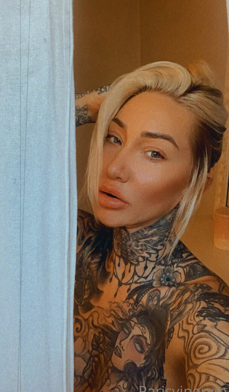 parisvipervip modèle adulte galeries