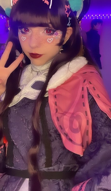 Stardustcos actrice chaude img