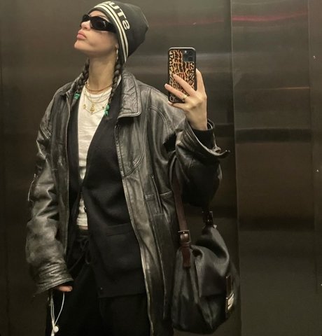 Luna Blaise étoile exclusive photo