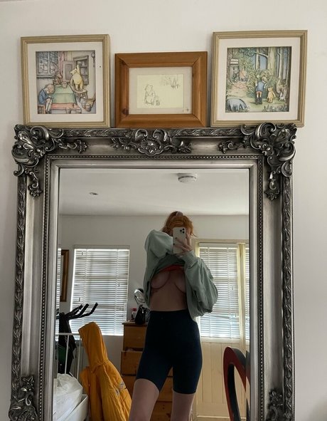 annieecharlottefree étoile img