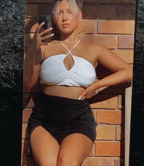 Tahlia A actrice adulte image