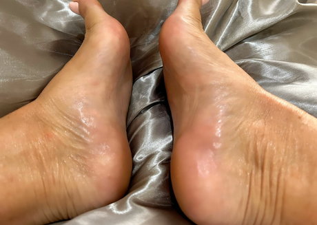 Kayla Kiwi star du porno en haute qualité collection