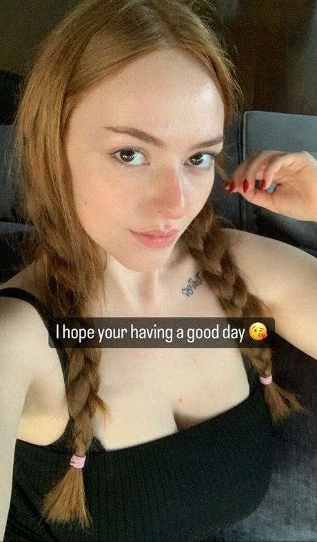 Saffron Martinez star du porno exclusive image