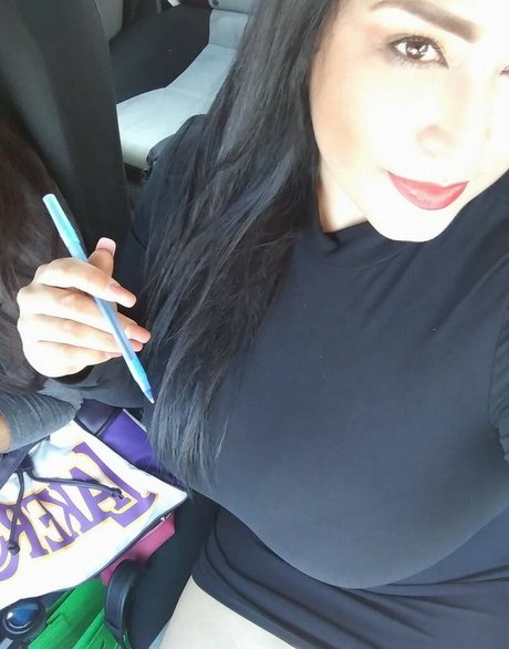 grosse bite trans onlyfans pornographique hd photos