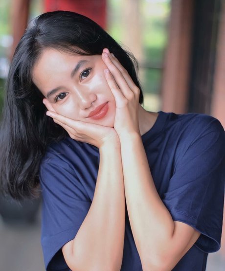 Elvara Caliva modèle sympa image