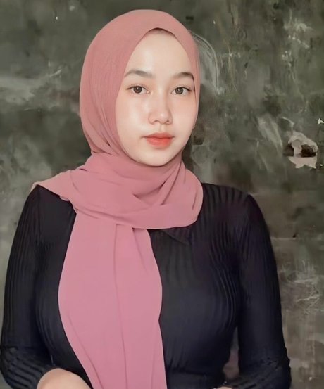 Elvara Caliva belle étoile des photos