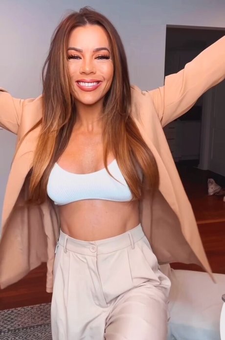 Jackie Redmond mannequin photo