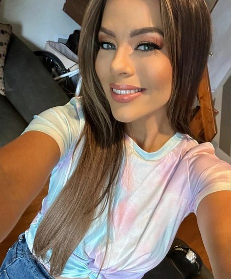 Jackie Redmond star exclusive image