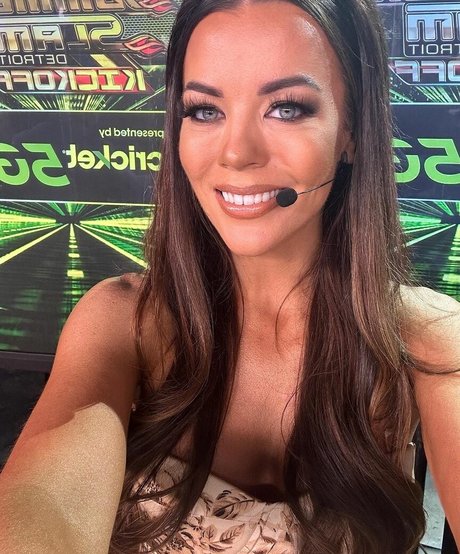 Jackie Redmond modèle adulte galerie