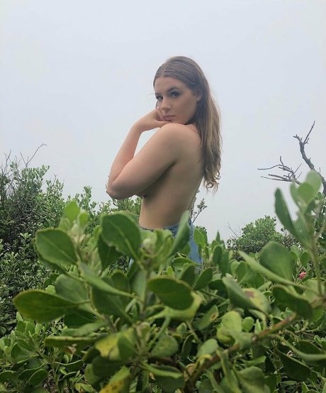 Alida Moya star du porno nue photo