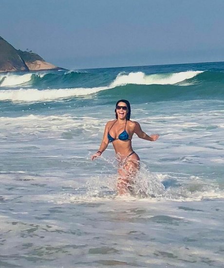 Viviane Araujo belle actrice image