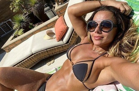 Viviane Araujo meilleur modèle archive